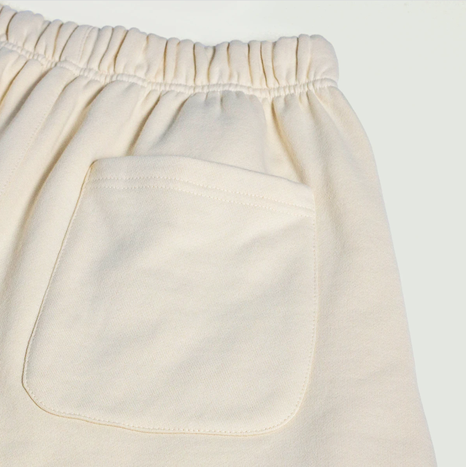 Fleece lined Oversized Sweatshorts [Beige]